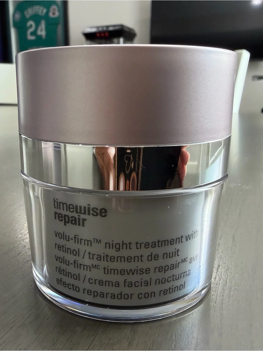 Mary Kay Timewise Repair Volu-Firm Night Treatment - Silver & Pink
